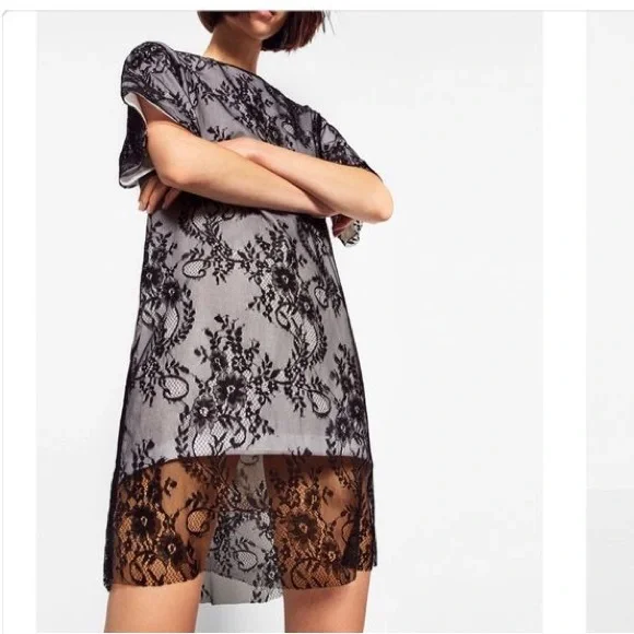 Zara Trafaluc Lace Overlay Short Sleeve Floral LaceT-Shirt